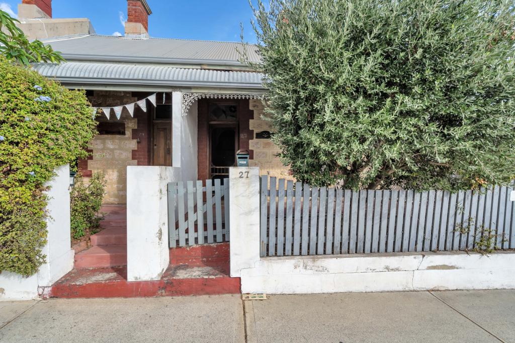 27 South St, South Fremantle, WA 6162