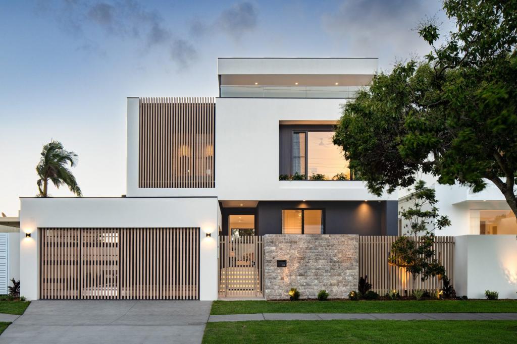 5b Rio Vista Bvd, Broadbeach Waters, QLD 4218