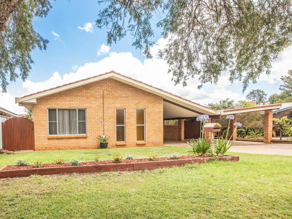 5 Lawson St, Dubbo, NSW 2830