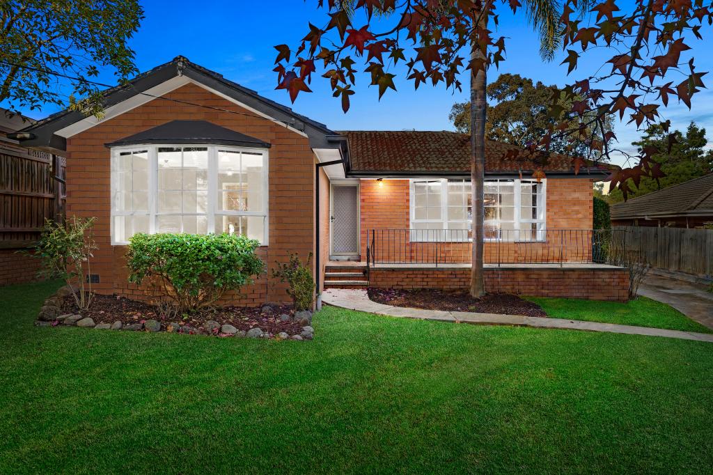 4 Dennis St, Croydon, VIC 3136