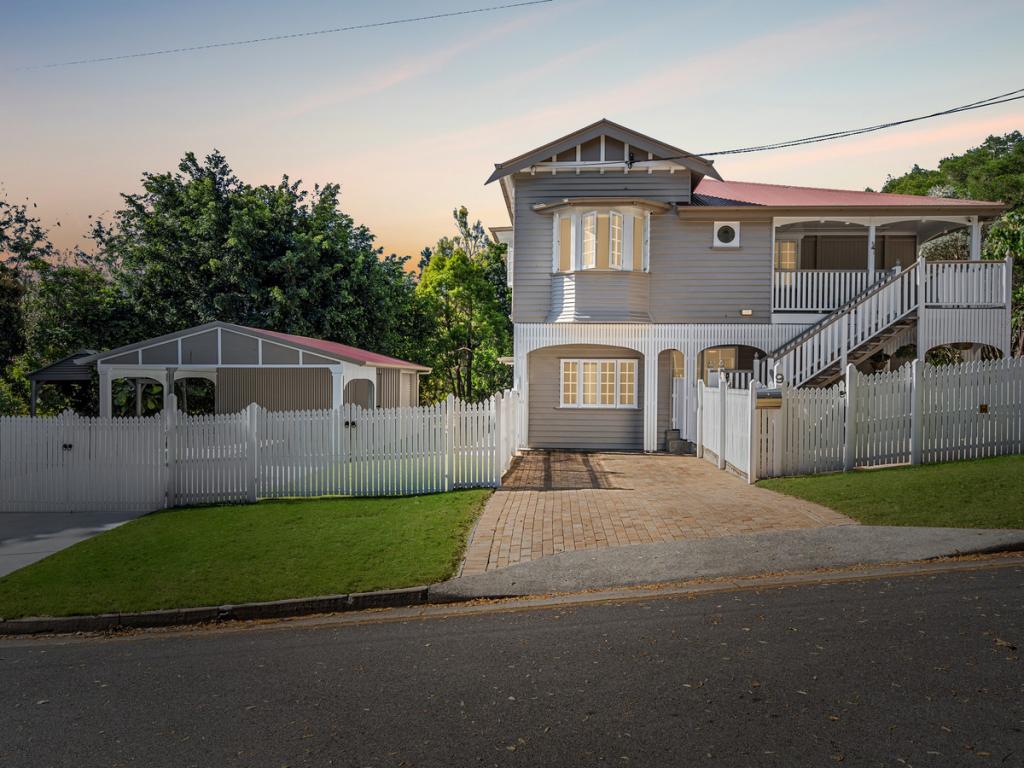 9 Torch St, East Ipswich, QLD 4305