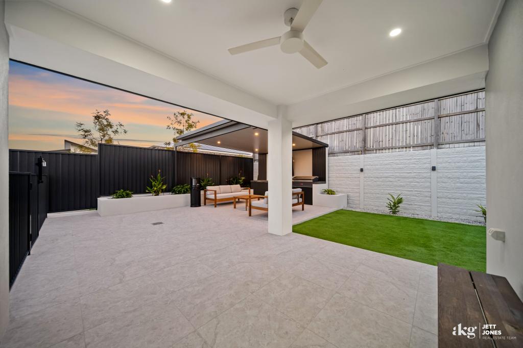 4 GULLIVER CRES, LOGAN RESERVE, QLD 4133