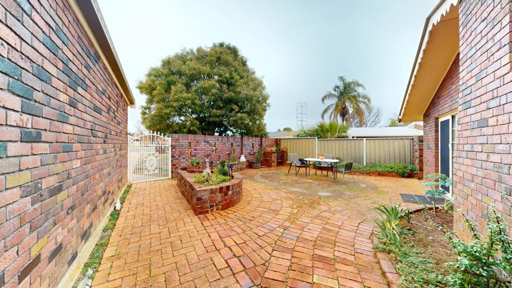 13 Balmoral Pl, Dubbo, NSW 2830