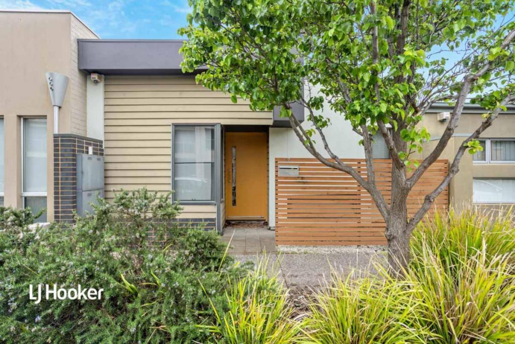 12 Robinson St, Mawson Lakes, SA 5095