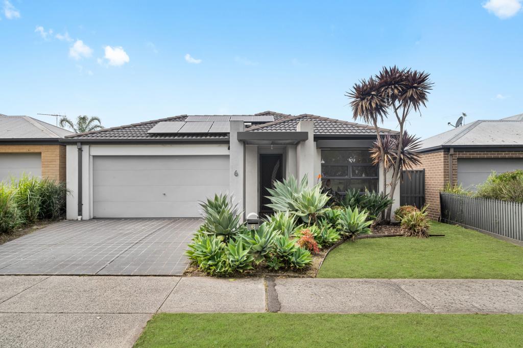 6 Walnut Way, Pakenham, VIC 3810