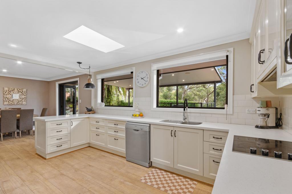 11 Mulga Pl, Kirrawee, NSW 2232