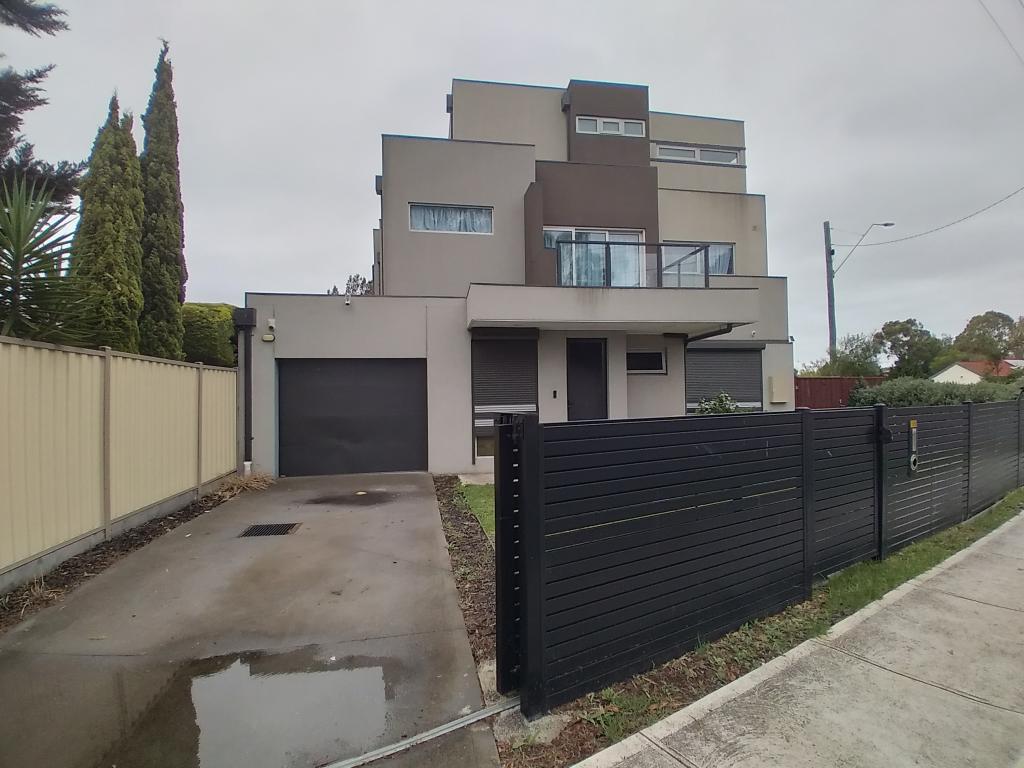 108 East Esp, St Albans, VIC 3021