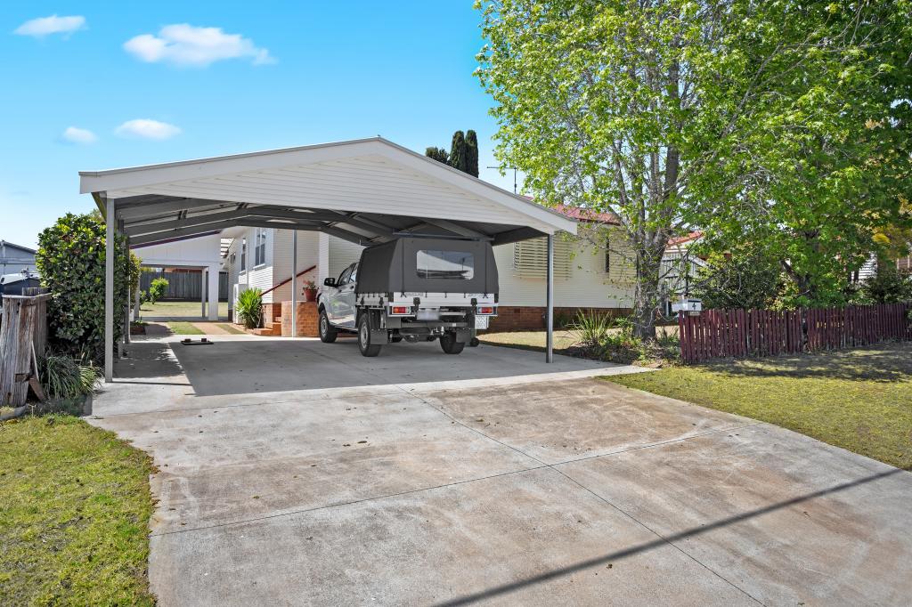 4 Roberts St, South Toowoomba, QLD 4350
