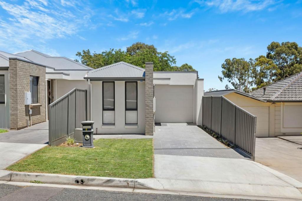 9 Valley View Dr, Highbury, SA 5089