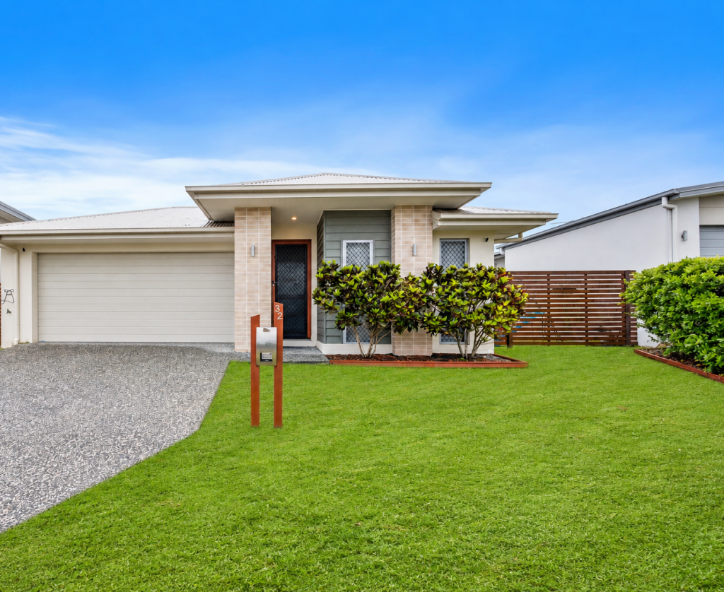 32 MAPLETON CRES, CAPALABA, QLD 4157