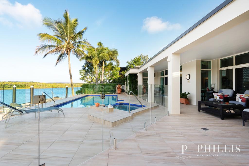 7364 Marine Dr N, Hope Island, QLD 4212
