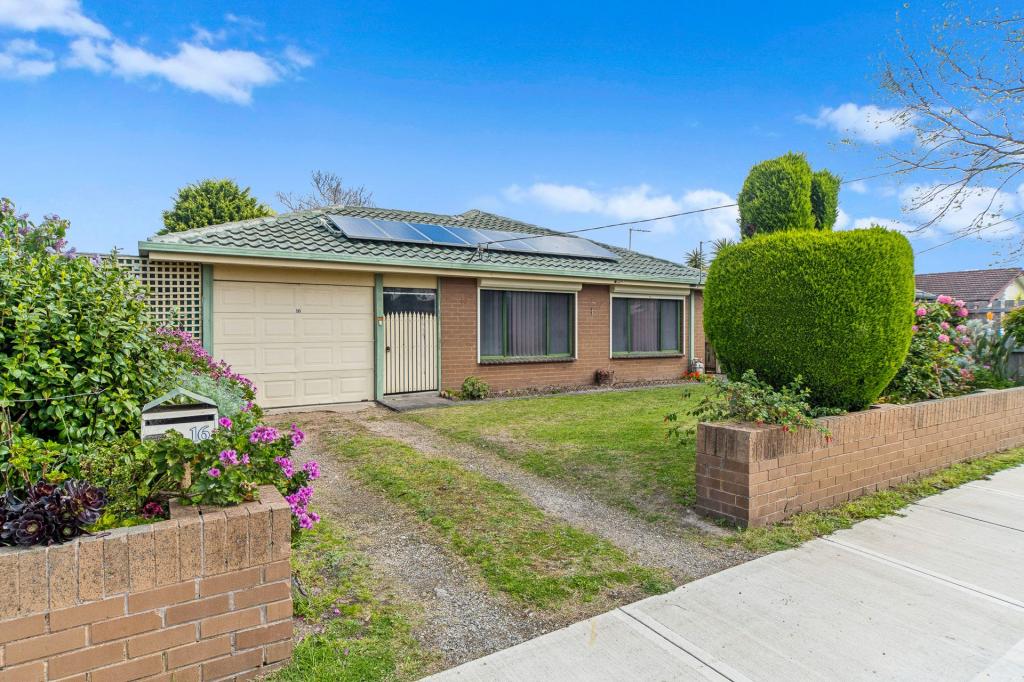 16 Campbell Pde, Cranbourne, VIC 3977