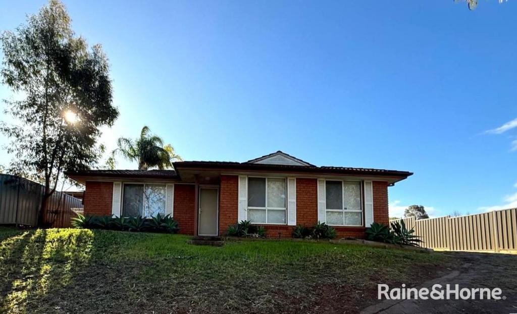 19 Copperfield Dr, Ambarvale, NSW 2560