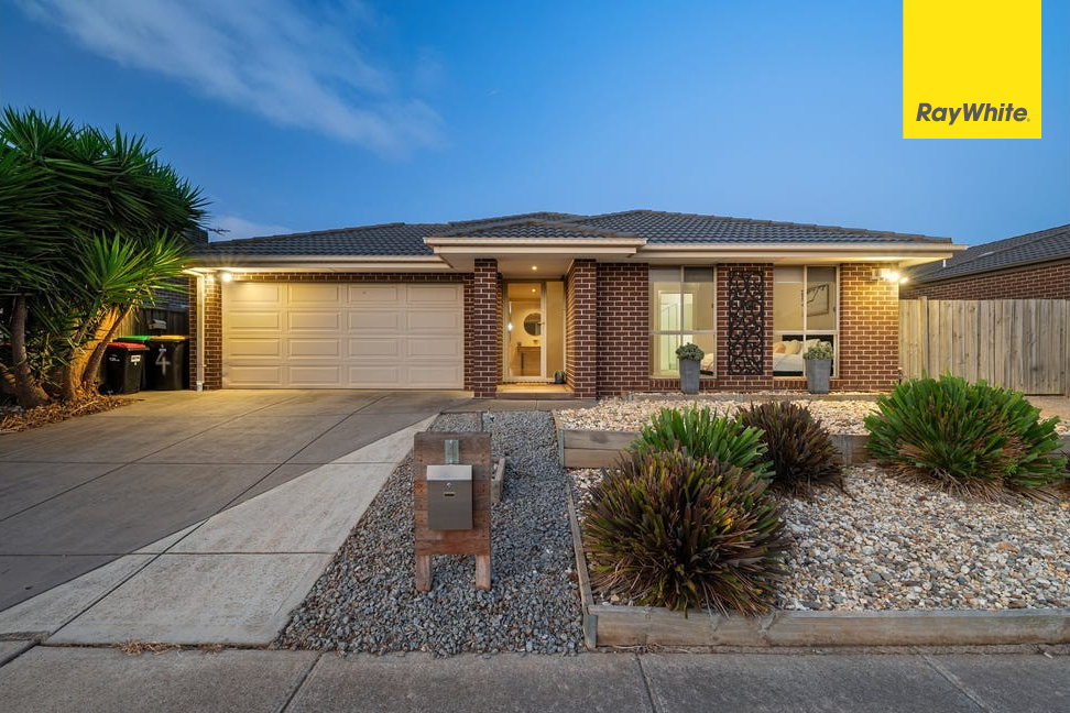4 Triandra Dr, Brookfield, VIC 3338