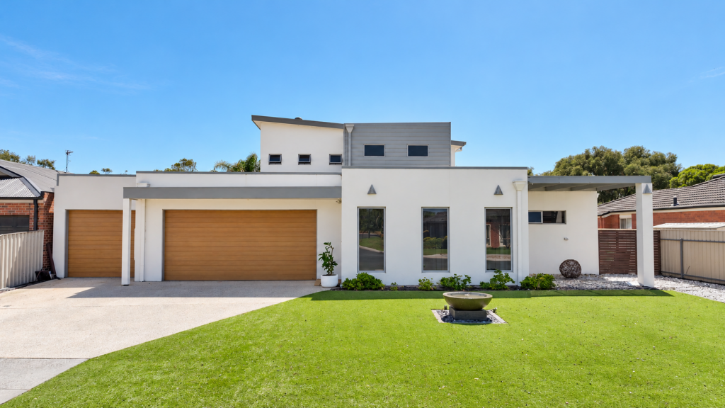 42 Mardon Dr, Horsham, VIC 3400