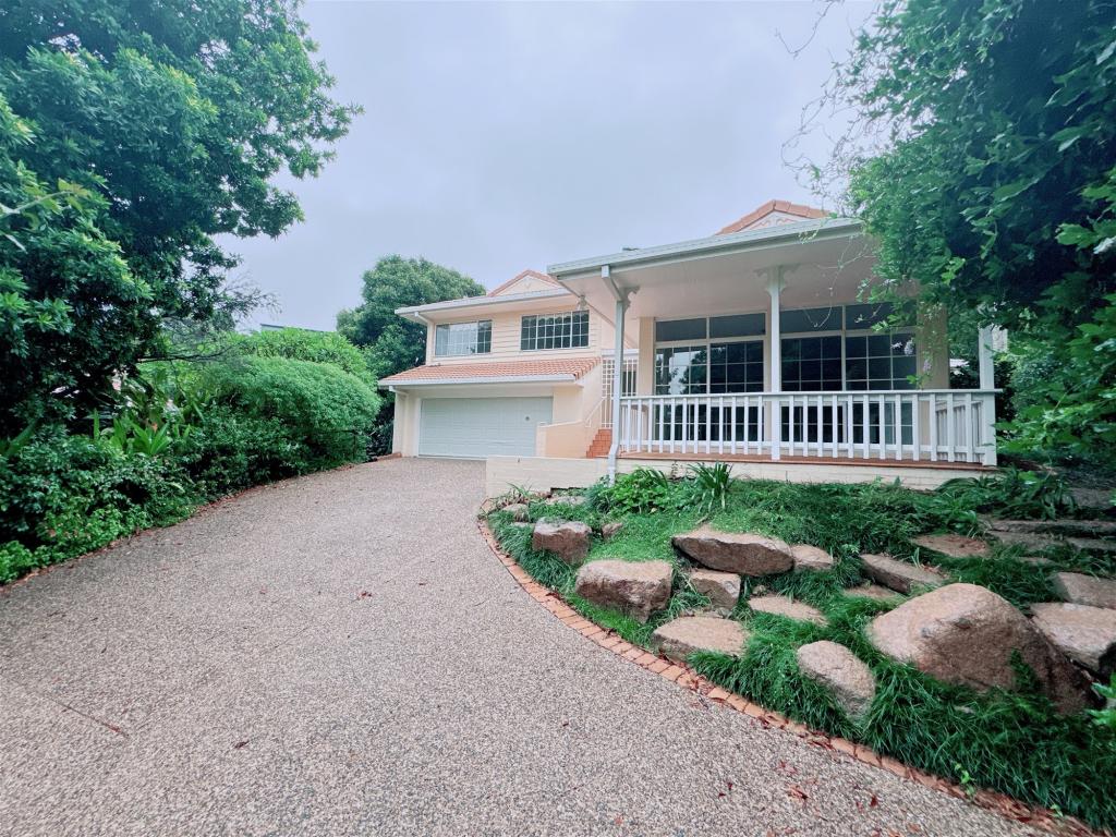 11 Carnoustie Ct, Indooroopilly, QLD 4068