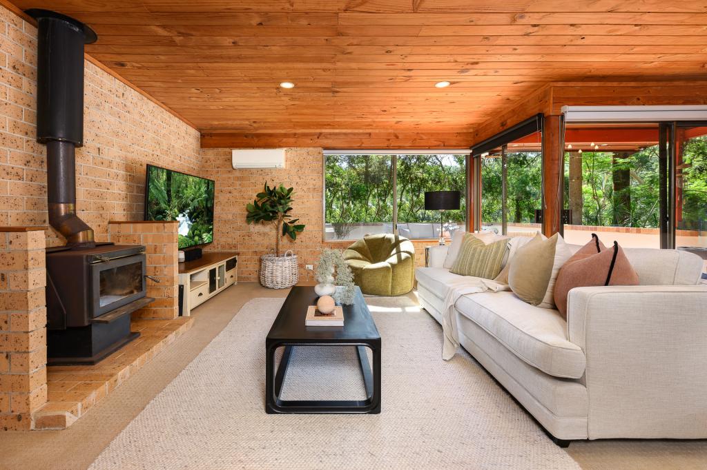 116 Campbell Dr, Wahroonga, NSW 2076