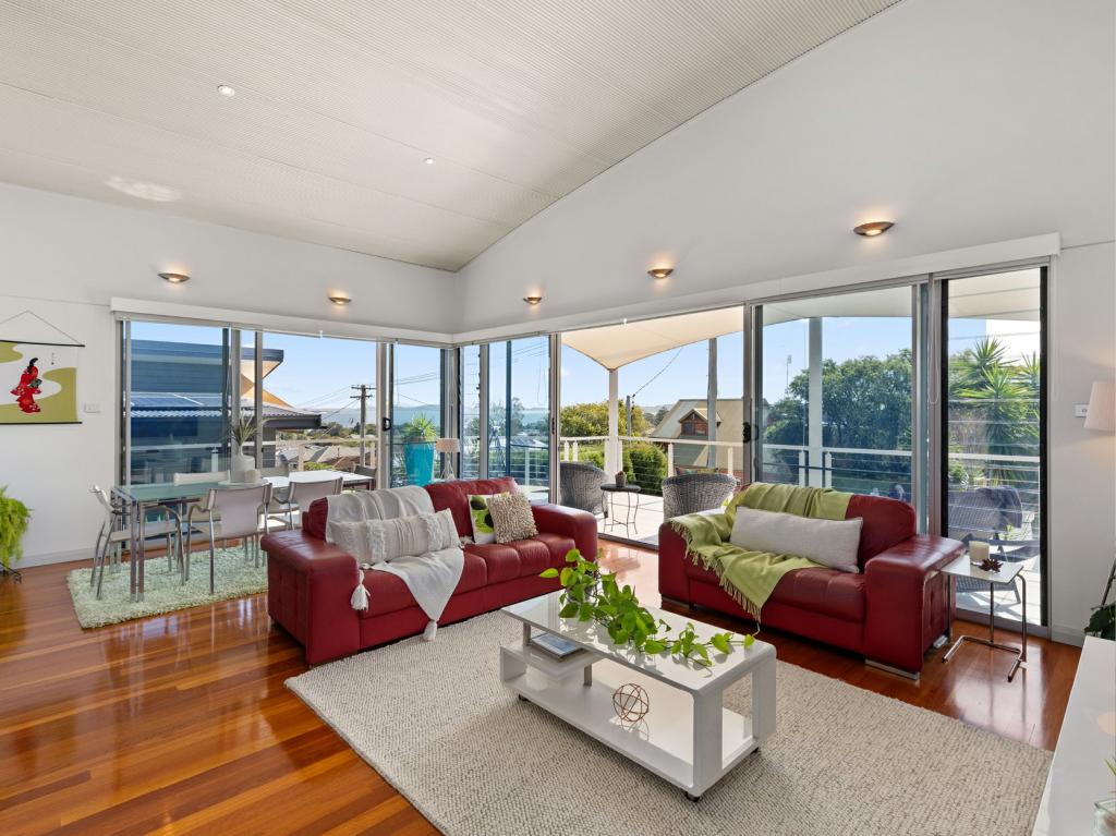 30 VISTA PDE, BELMONT, NSW 2280