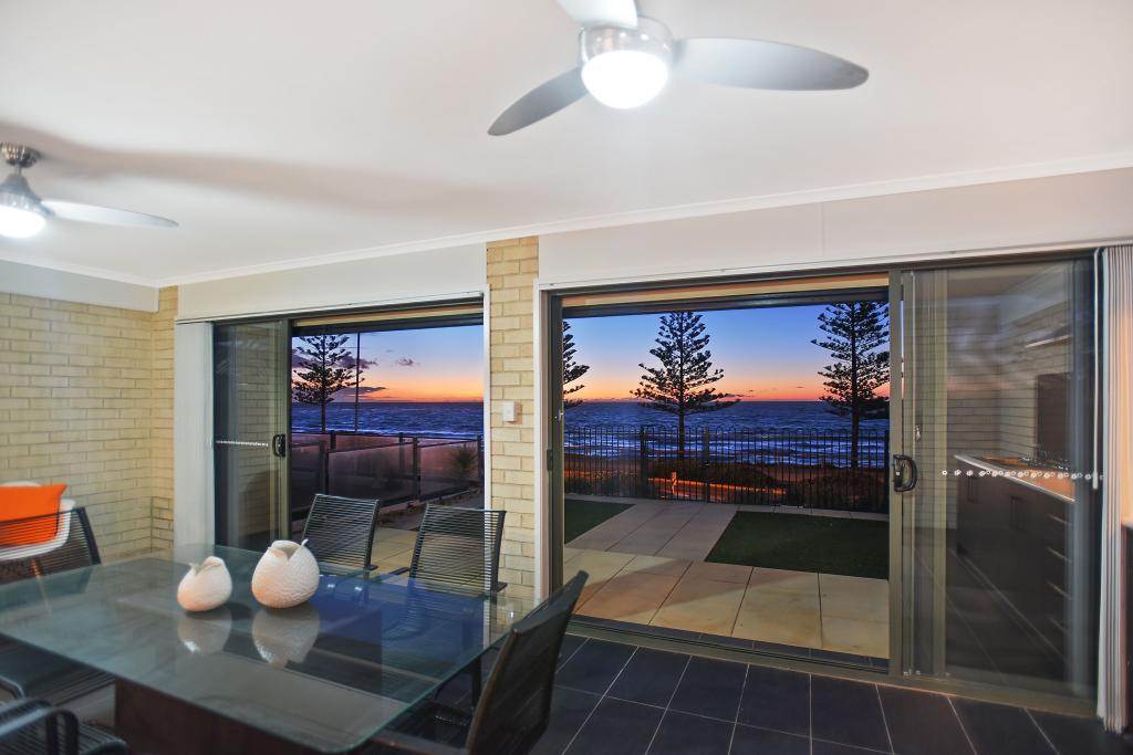 25 Esplanade, Christies Beach, SA 5165