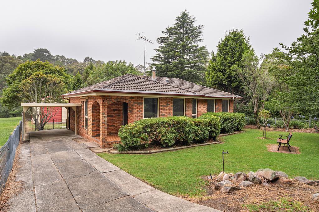 21b Sinclair Cres, Wentworth Falls, NSW 2782
