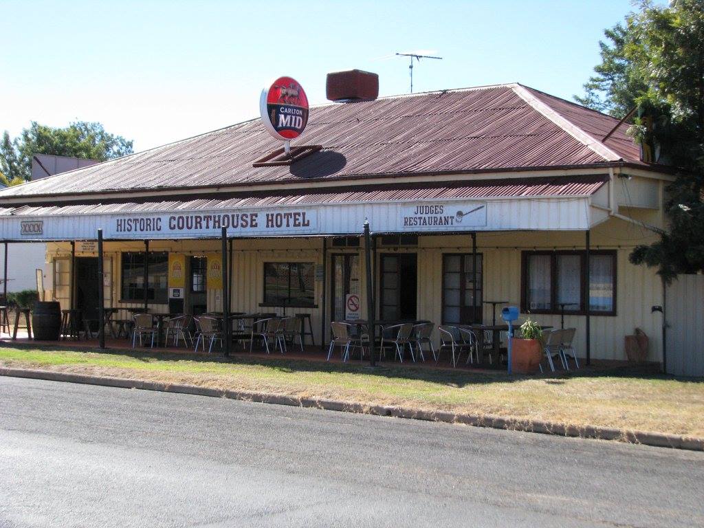 72 Mary St, Mitchell, QLD 4465