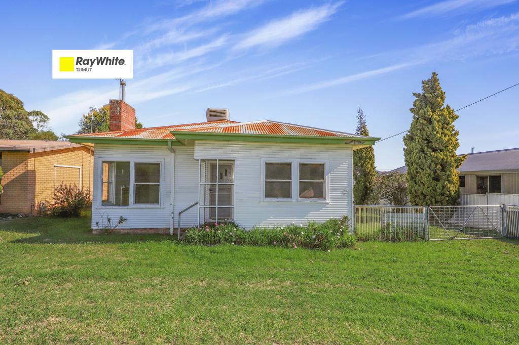 7 Blowering Rd, Tumut, NSW 2720
