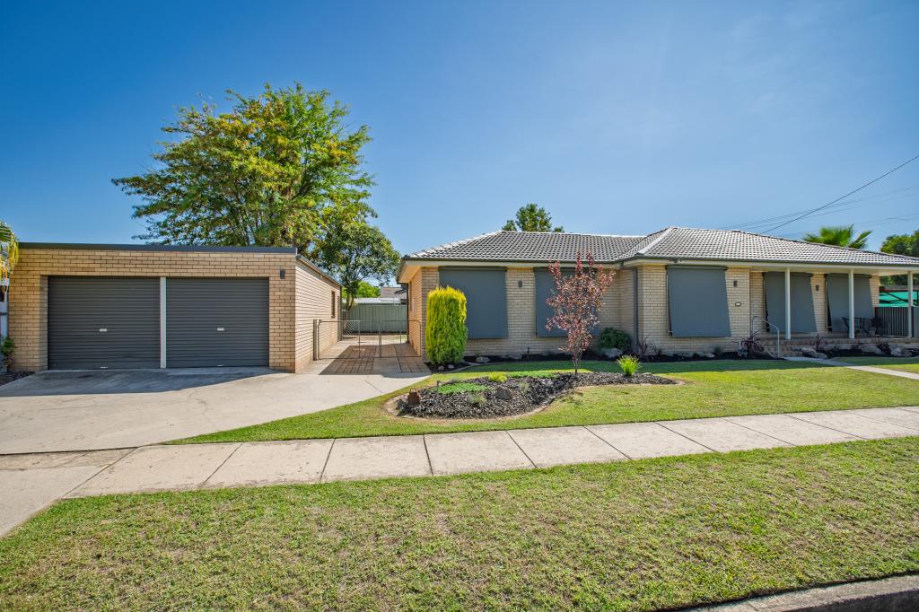 380 Kaylock Rd, Lavington, NSW 2641