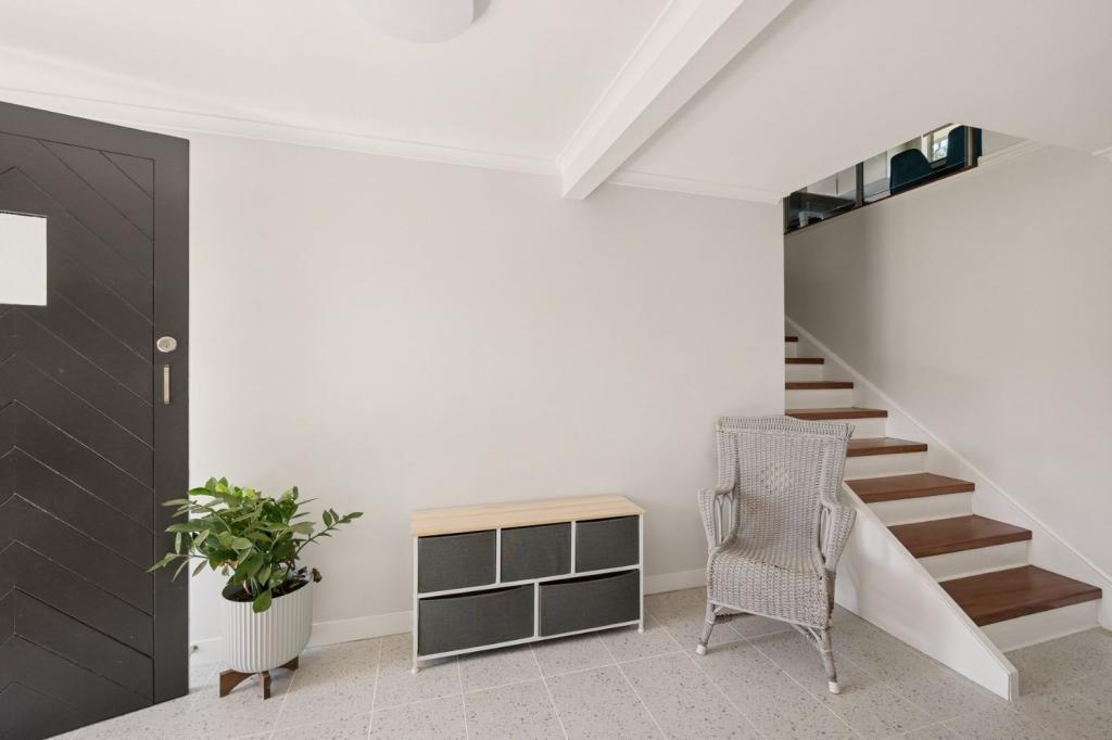 15 Valiant Cres, Strathpine, QLD 4500