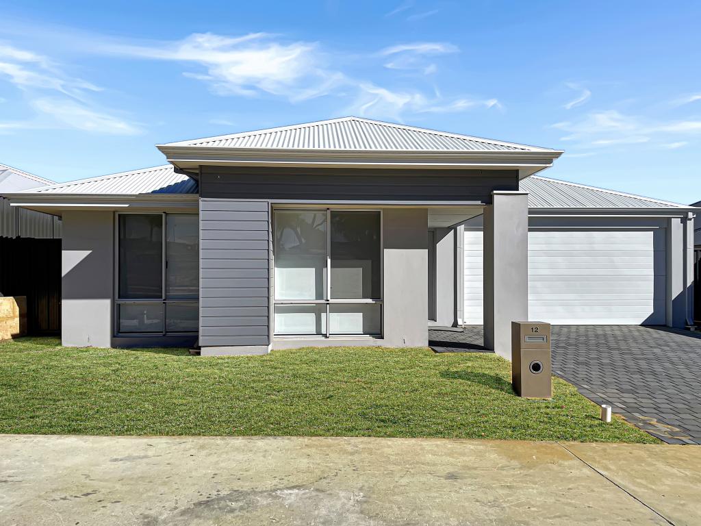 12 Narracan Ave, Lakelands, WA 6180