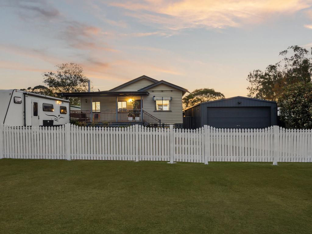 8 Macaulay St, Fernvale, QLD 4306