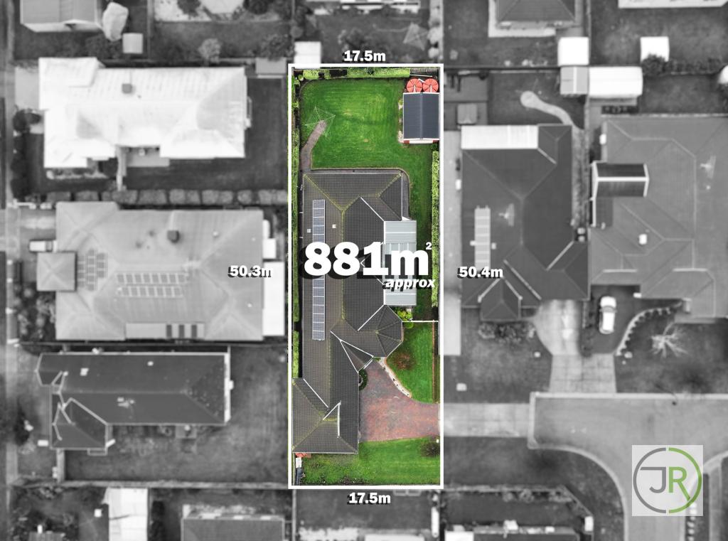 2 St Cloud Ct, Cranbourne North, VIC 3977