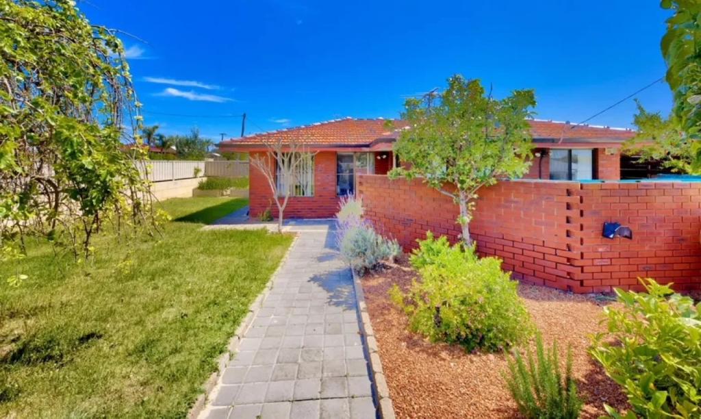 1 Marsden Way, Padbury, WA 6025