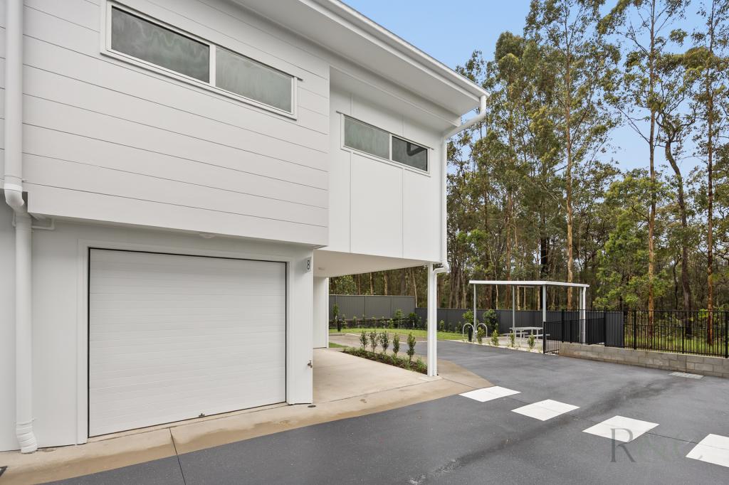 8/62 PEACHESTER RD, BEERWAH, QLD 4519