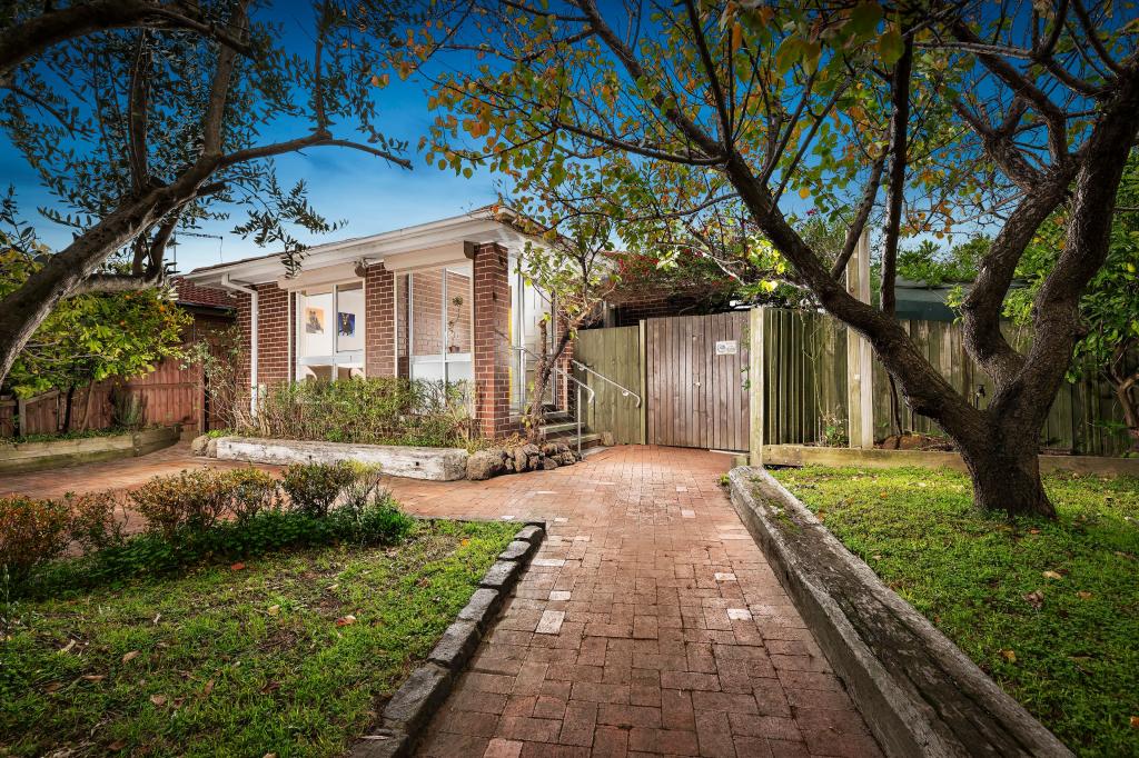 2 Cuthbert Dr, Mill Park, VIC 3082