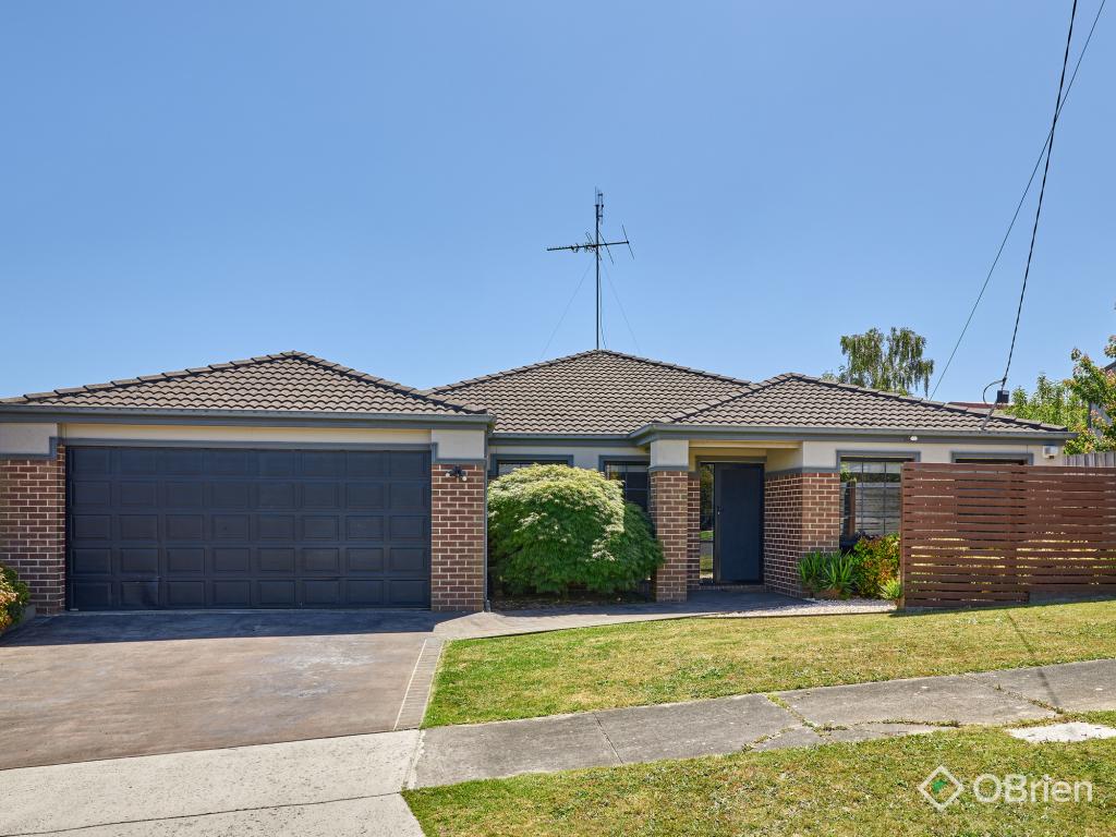 10 LEONIS CT, MOE, VIC 3825