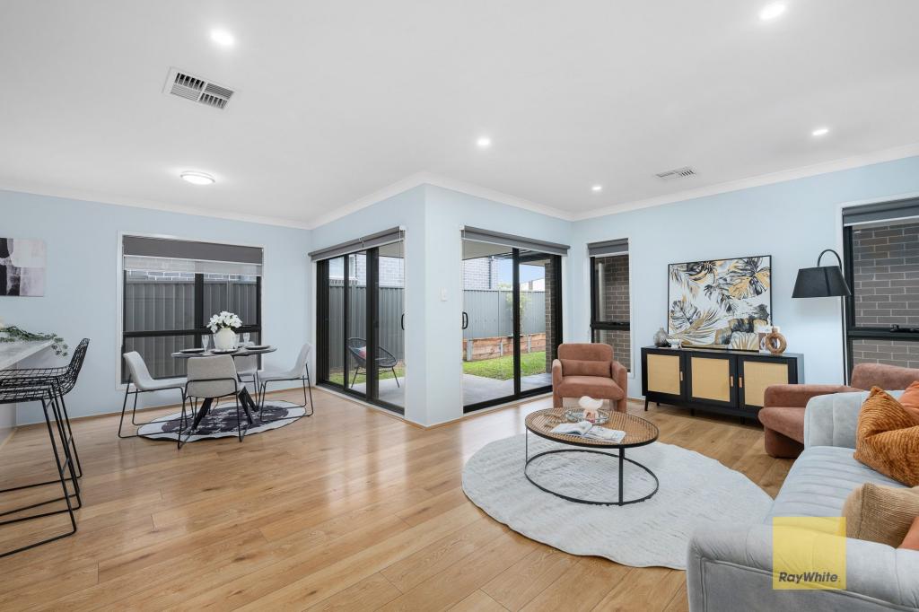 6 Speargrass St, Denham Court, NSW 2565