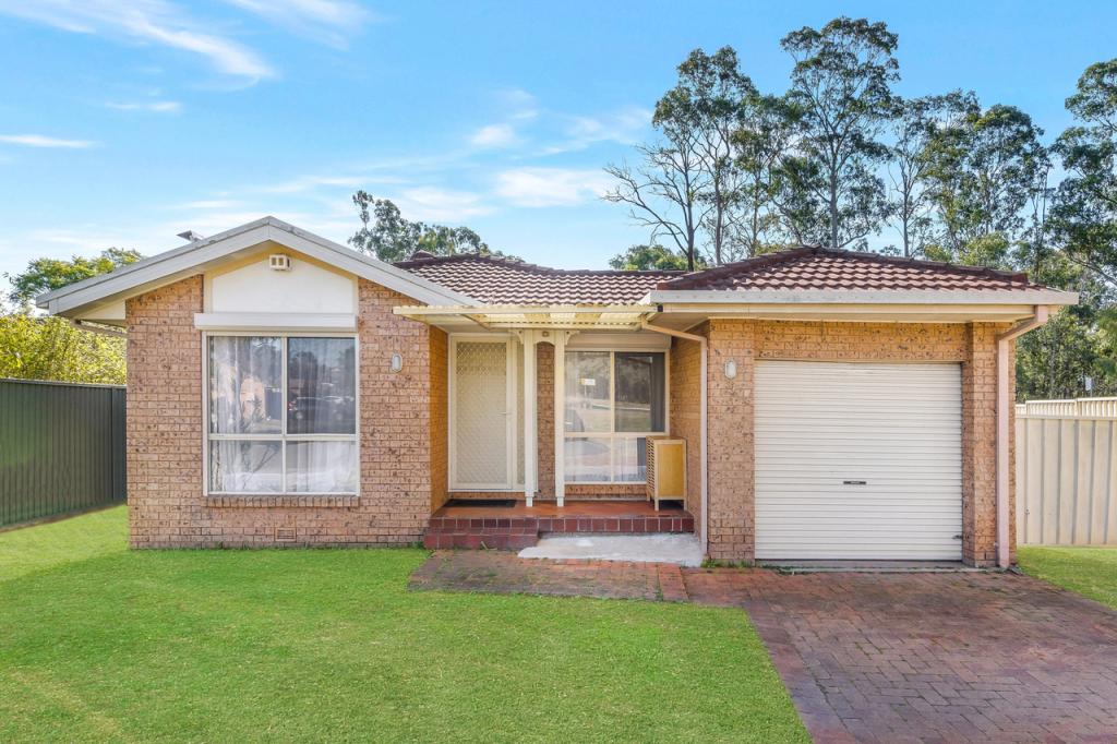 32 Naretha Lane, Green Valley, NSW 2168