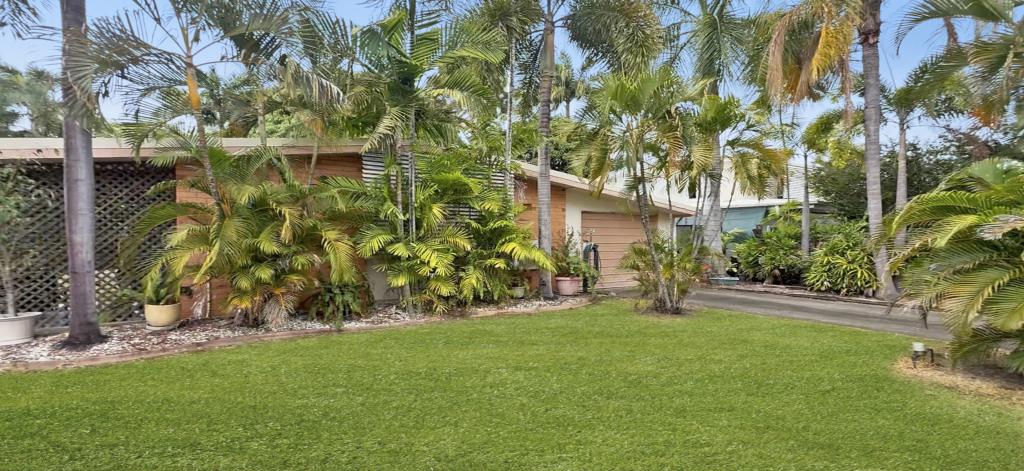 4 Canara St, Cranbrook, QLD 4814