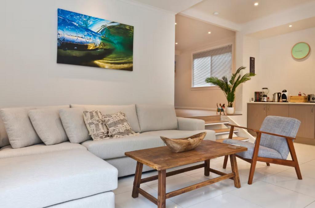 15 Bunyip St, Burleigh Heads, QLD 4220