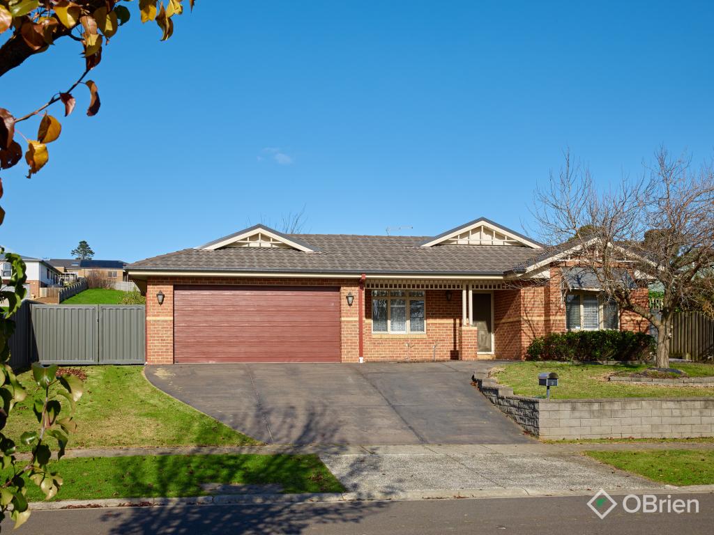 9 Chiswick Cres, Drouin, VIC 3818