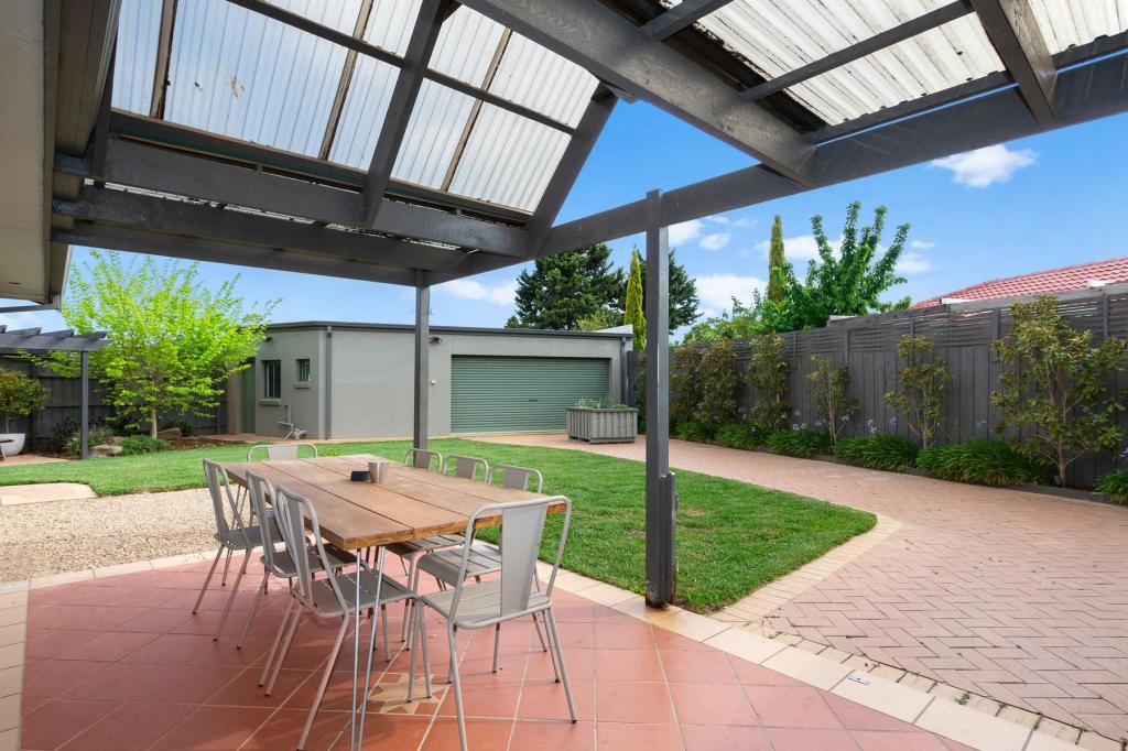 25 Gabrielle Cl, Werribee, VIC 3030