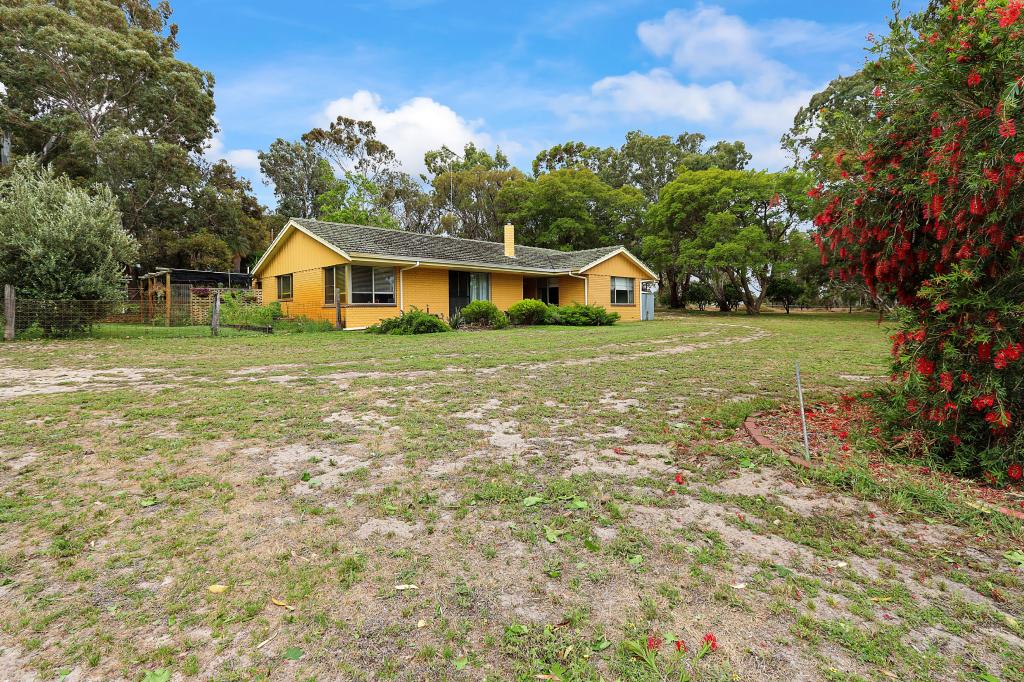 2174 LAKES RD, NORTH DANDALUP, WA 6207