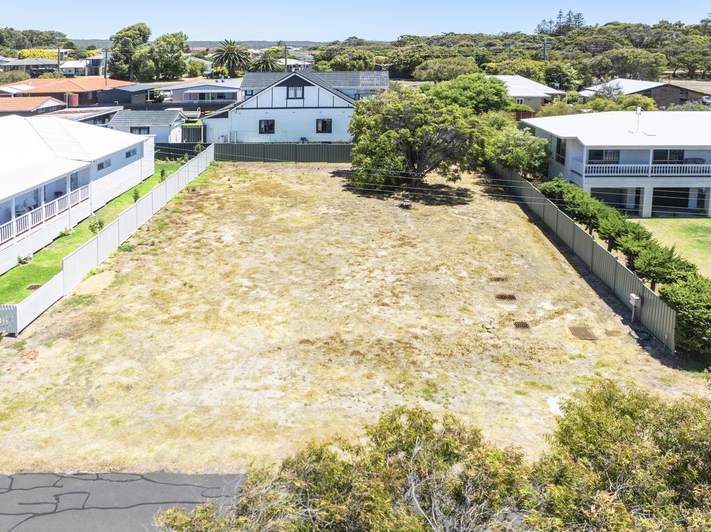 16 Thelma St, Augusta, WA 6290