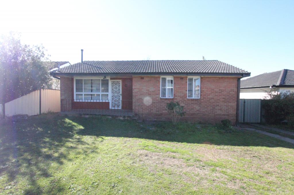 19 Gibson Ave, Casula, NSW 2170