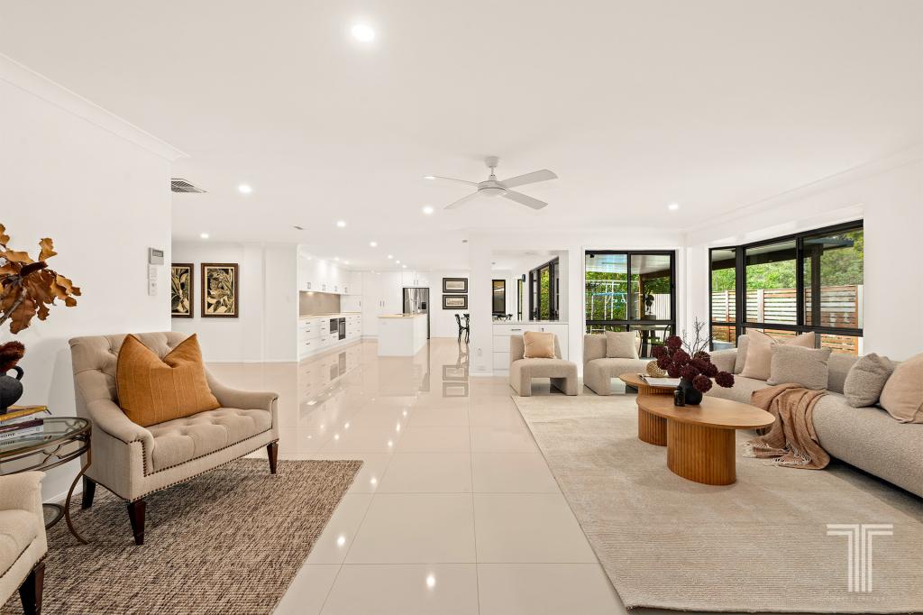 13 Ablington Way, Carindale, QLD 4152