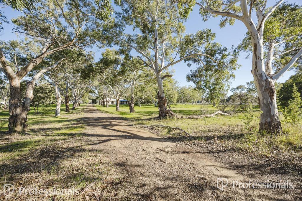 53 Moore Rd, Herne Hill, WA 6056