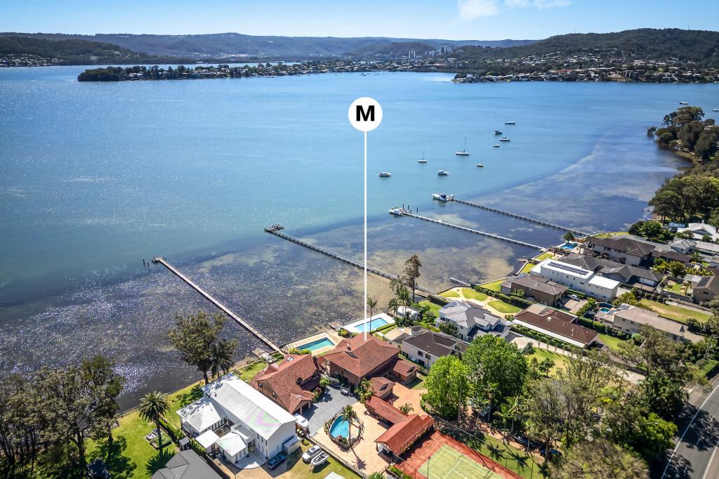 267 Avoca Dr, Green Point, NSW 2251