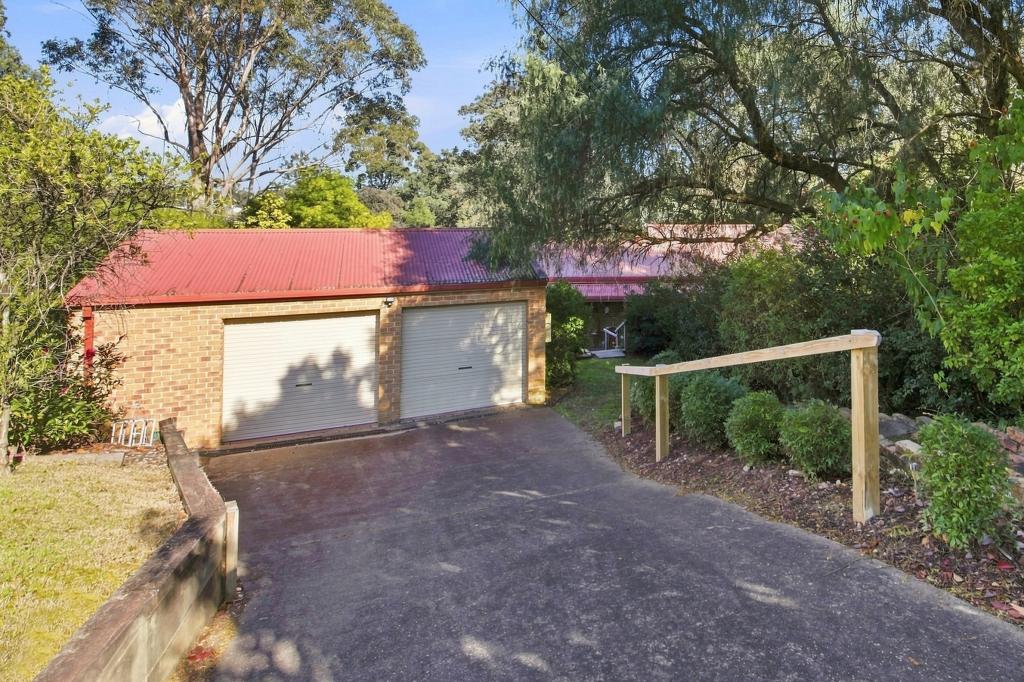 4 HADDON PL, PICTON, NSW 2571