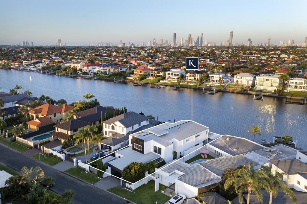 54 Fitzwilliam St, Carrara, QLD 4211