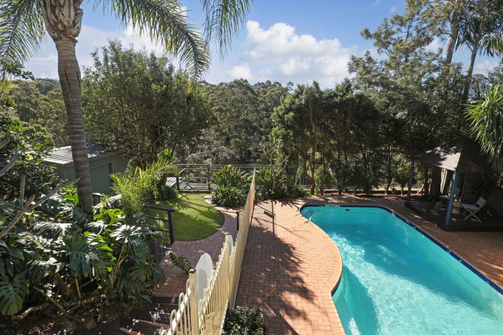 32 Tamarind Dr, Cordeaux Heights, NSW 2526